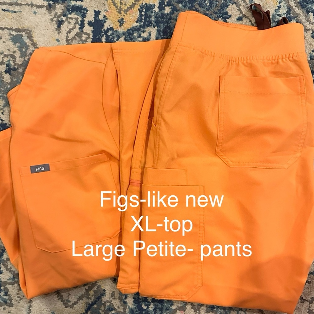 FIGS scrubs